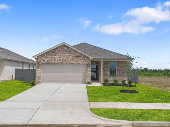 9011 Bay Lodge Ln, Baytown, TX 77521