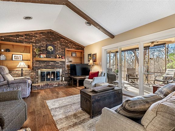 5th image of 14637 Bogey Ln
