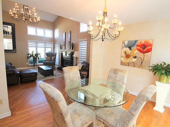3rd image of 535 W Saint Johns Ct