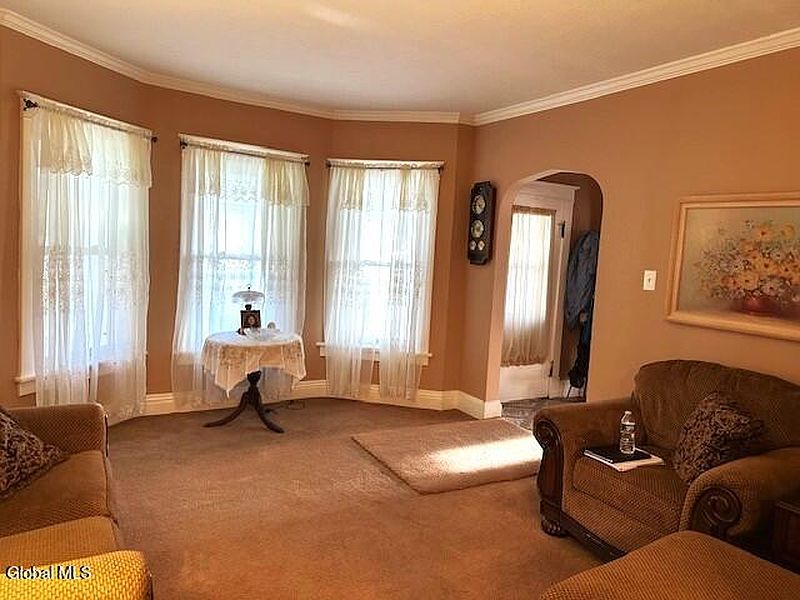 5th image of 26 Woodlawn Court