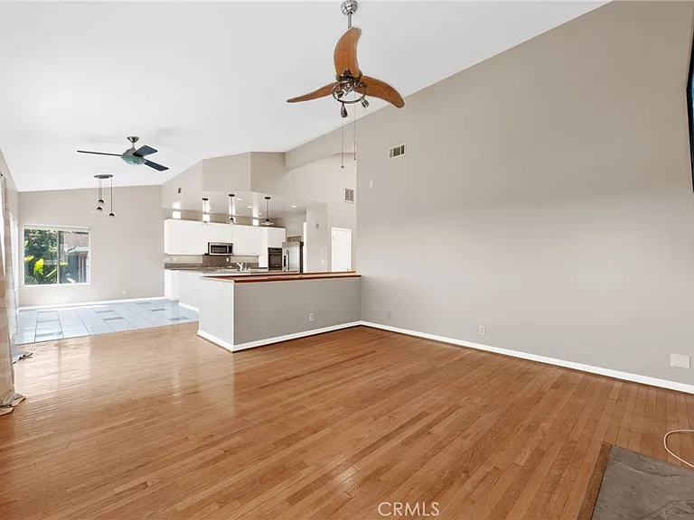 1536 Silver St — Photo 11