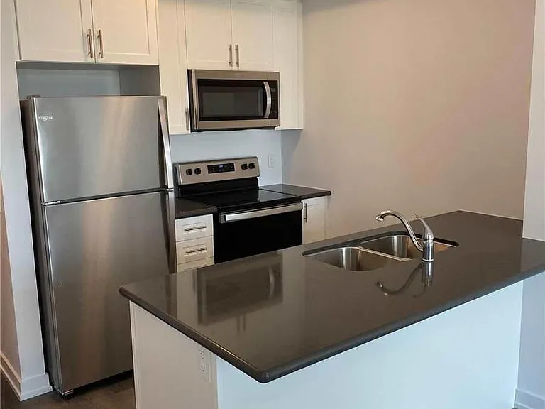 5055 Greenlane Rd #519 — Photo 4