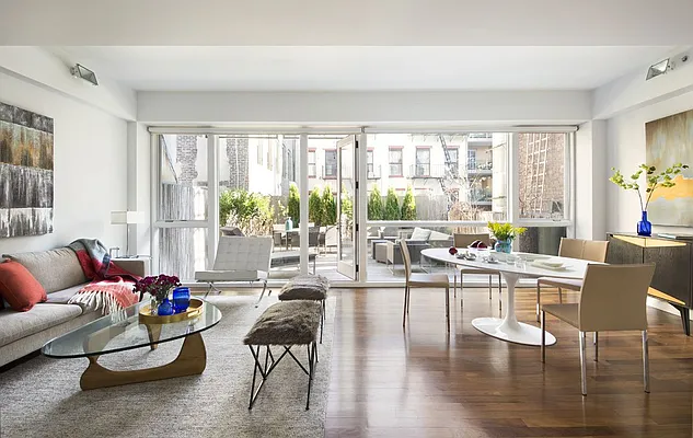 Sold by Stribling | media 2