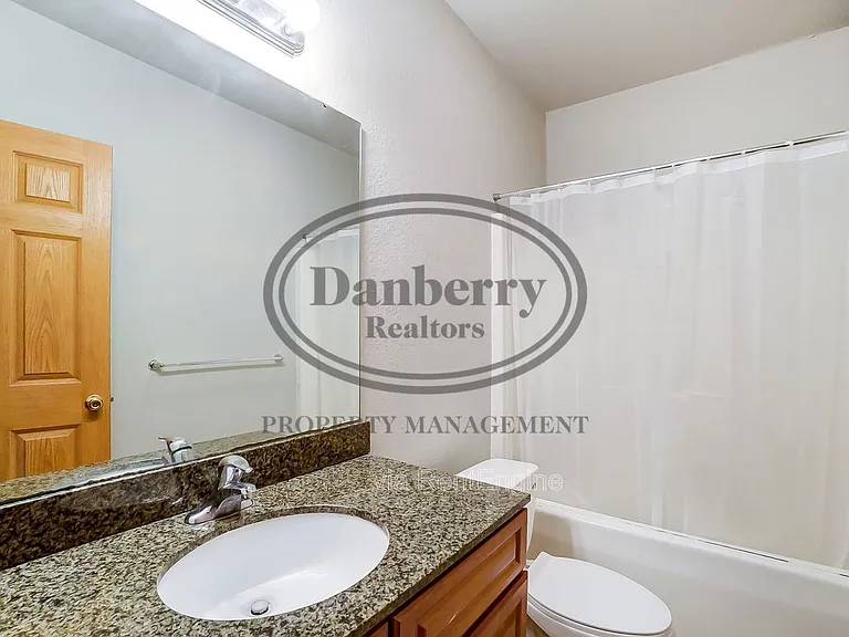 1103 N Byrne Rd — Photo 31