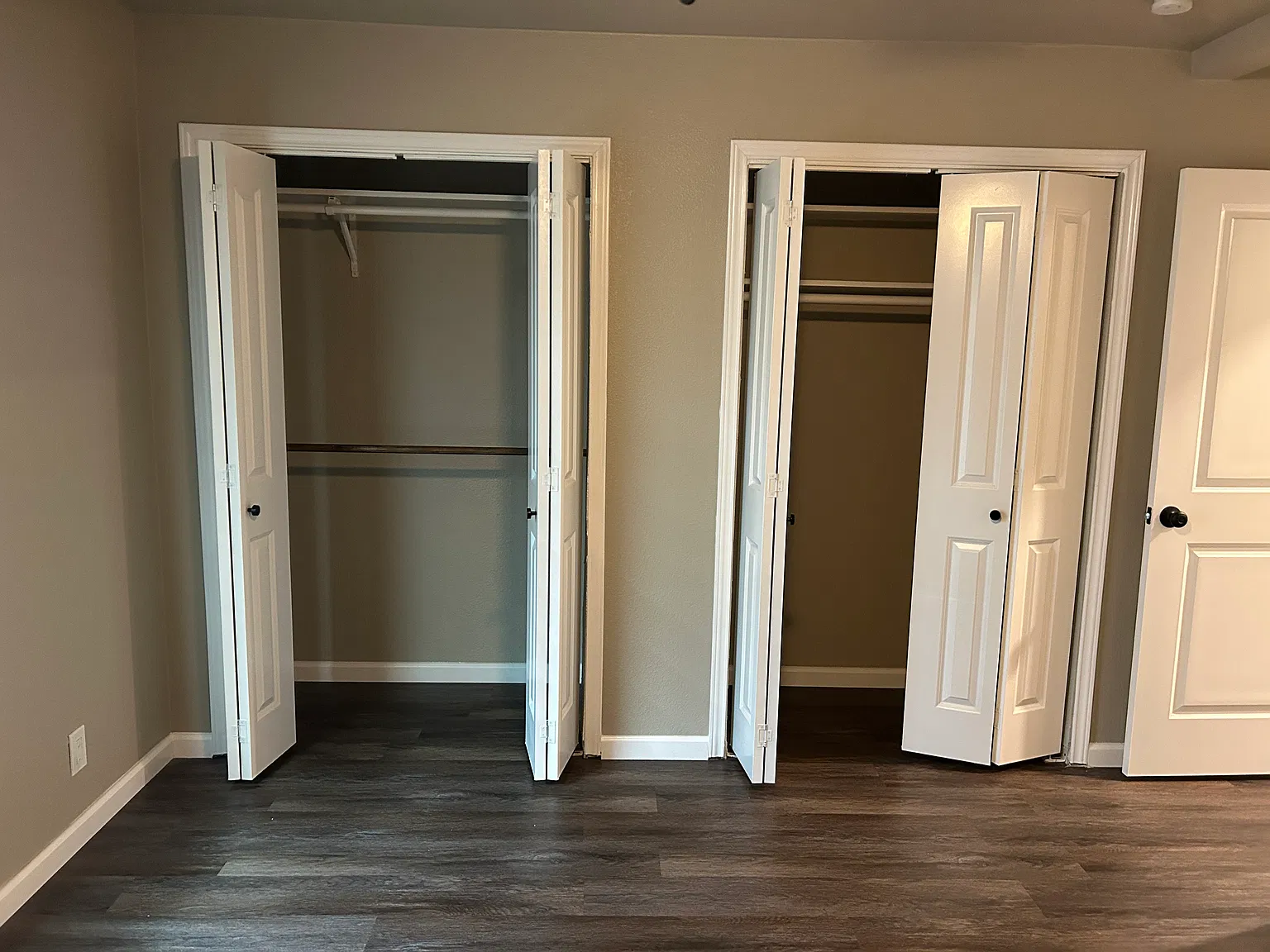 3 bed, 1372 sqft, $2,500 — Photo 3