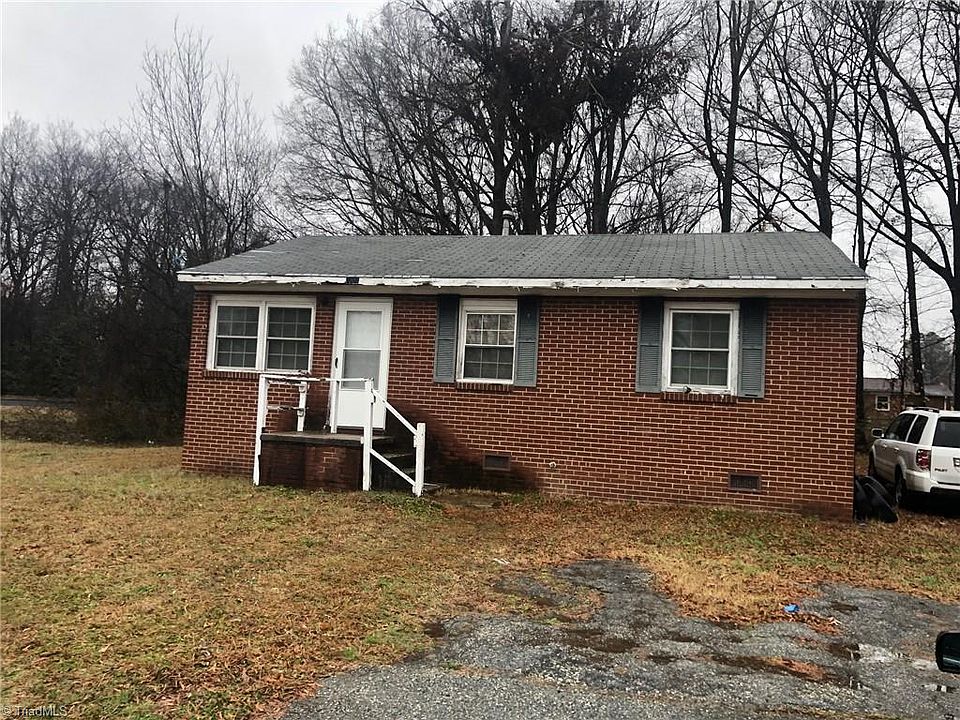 2nd image of 1301 Gulf Ct