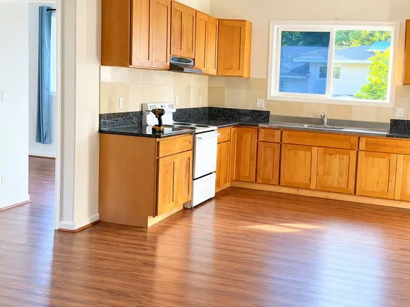 3340 Manoa Rd APT C, Honolulu, HI 96822