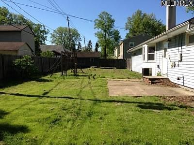 4th image of 6105 Magnolia Dr