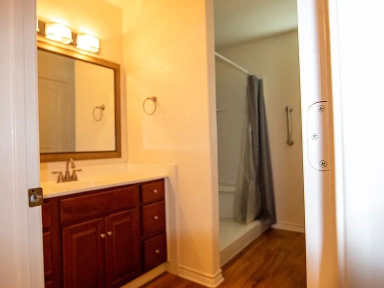 655 Mitchell St — Photo 6