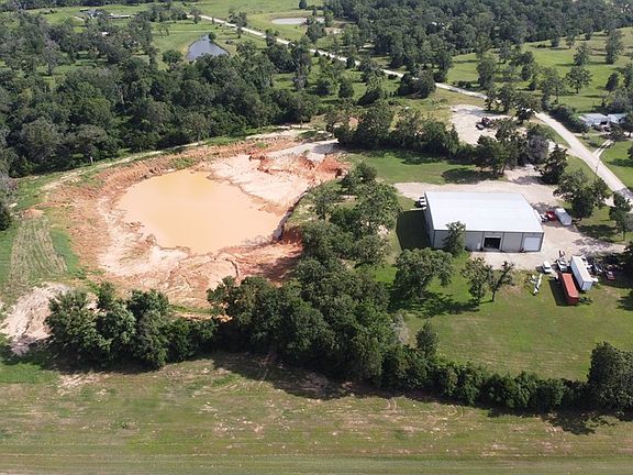 2nd image of 9277 Clara Ln