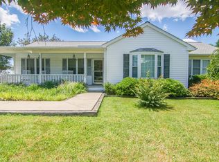 882 King Carter Dr, Irvington, VA 22480