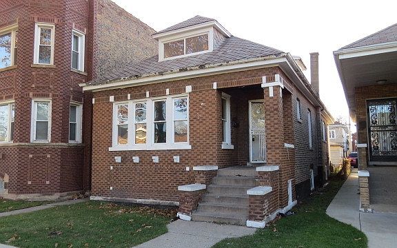 2nd image of 6628 S Francisco Ave #1