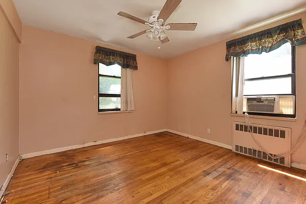 Sold by Chous Realty Group Inc | media 18