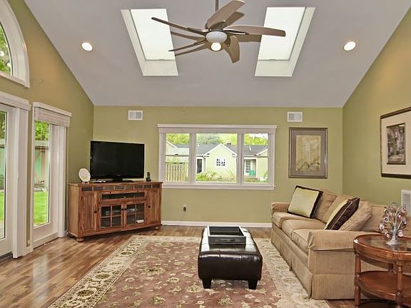 Another View of Fam Rm