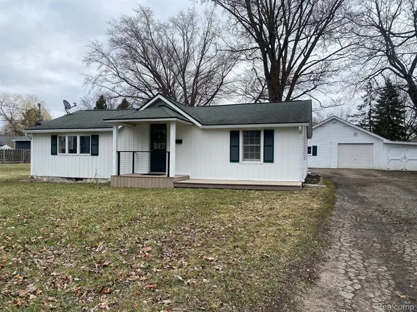 415 S Main St, Davison, MI 48423