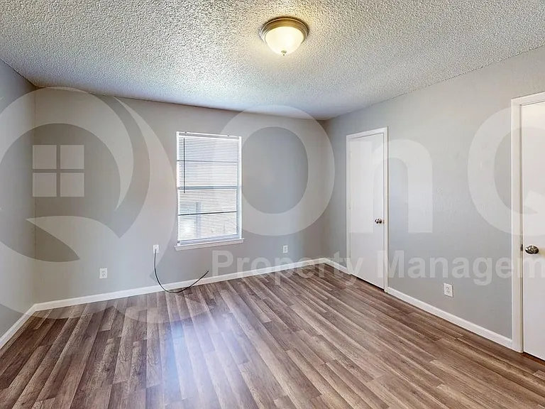 8108 Foxfire Ln #B — Photo 6