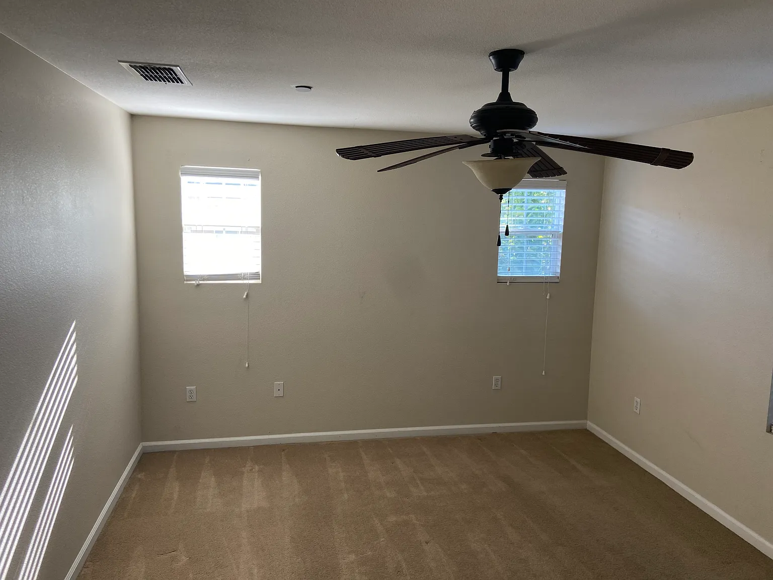 2303 Esplanade Cir — Photo 4