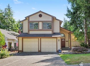 24305 SE 42nd Pl, Issaquah, WA 98029