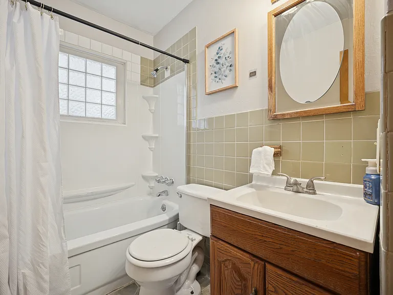 4438 Packard Rd — Photo 17