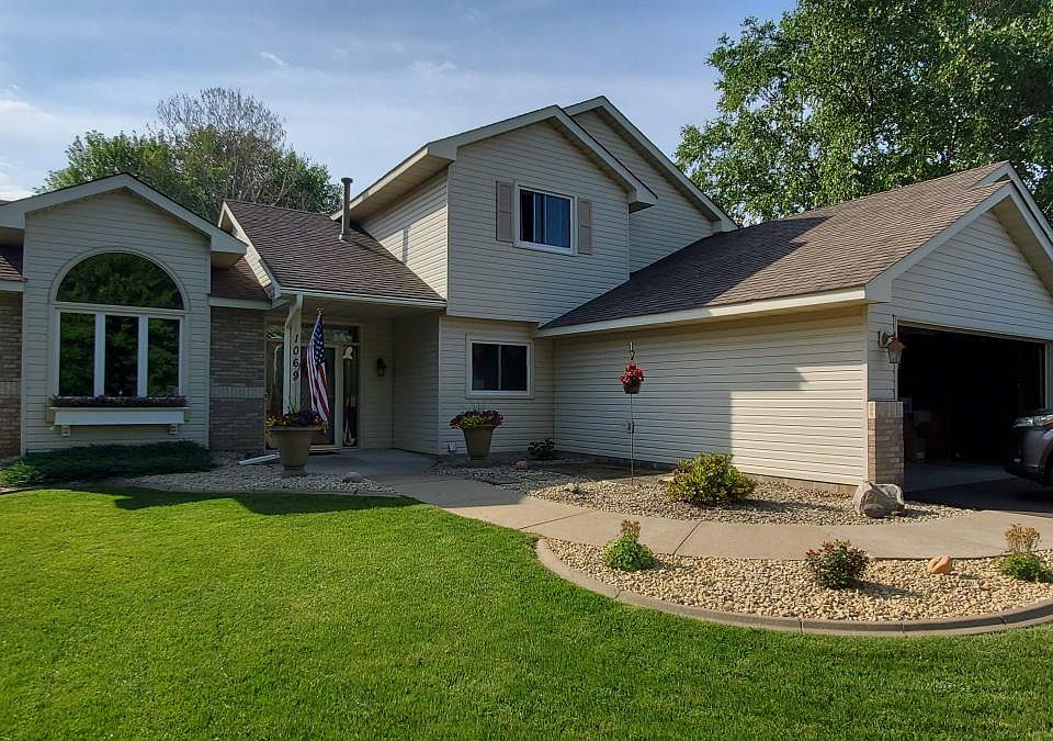 1st image of 1069 Bonnieview Dr