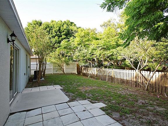 4th image of 4448 Bleasdale Ave #0