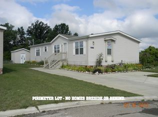 6259 Leigh Ct, Fenton, MI 48430