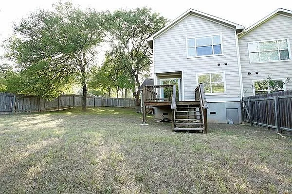 1719 Sylvan Dr #B — Photo 24