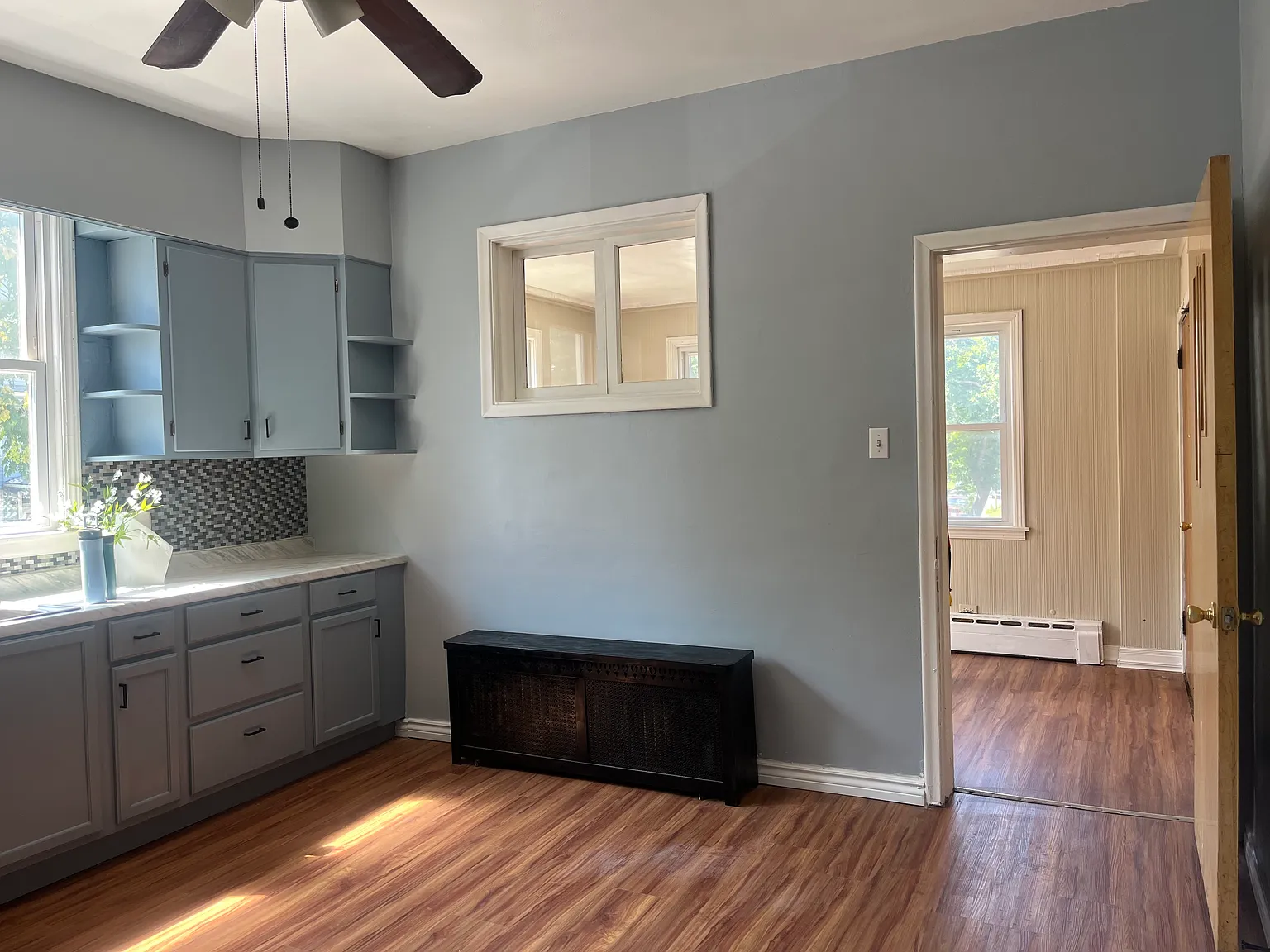 3 bed, 2100 sqft, $1,900 — Photo 3
