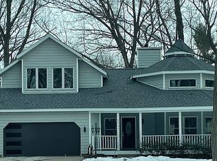 3341 Clearview Ln, Saugatuck, MI 49453