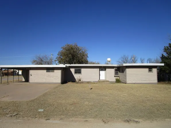 602 E Texas St, Crowell, TX 79227