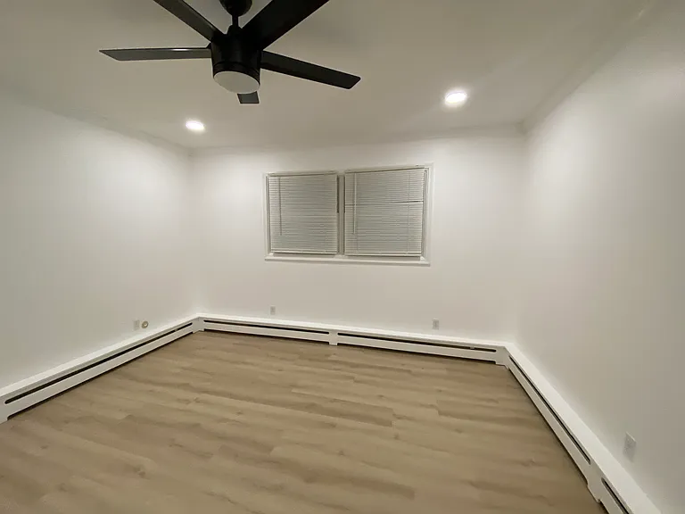 2 Burning Bush Blvd #2B — Photo 36