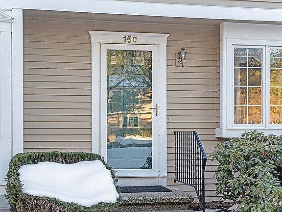 2nd image of 15 Brookfield Dr #C