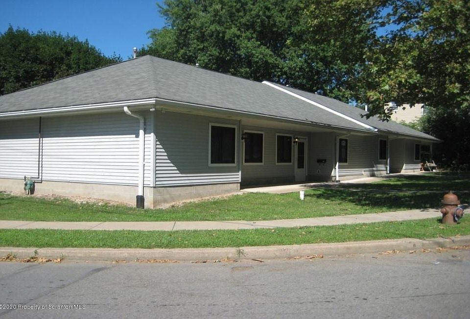1st image of 301-307-307 Emmett St