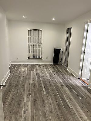 4th image of 485A Halsey St #3