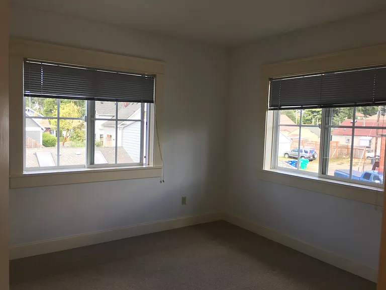1508 4th Ave E #D — Photo 9