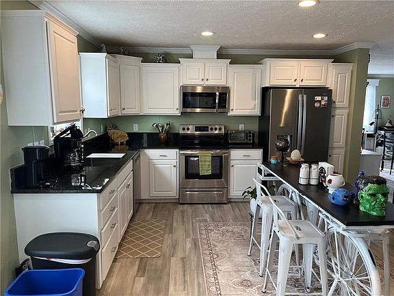 5th image of 65 Wildbriar Ct N