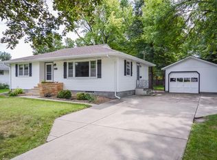 308 2nd St NE, New Prague, MN 56071