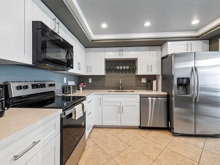 18061 Biscayne Blvd #303 — Photo 16