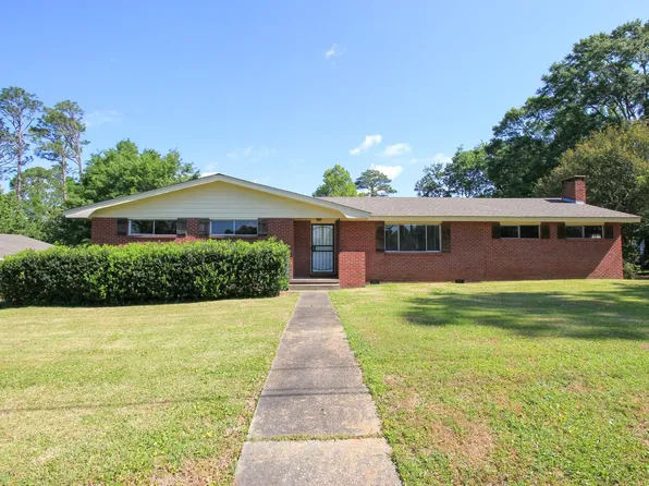 305 Mandalay Dr, Hattiesburg, MS 39402