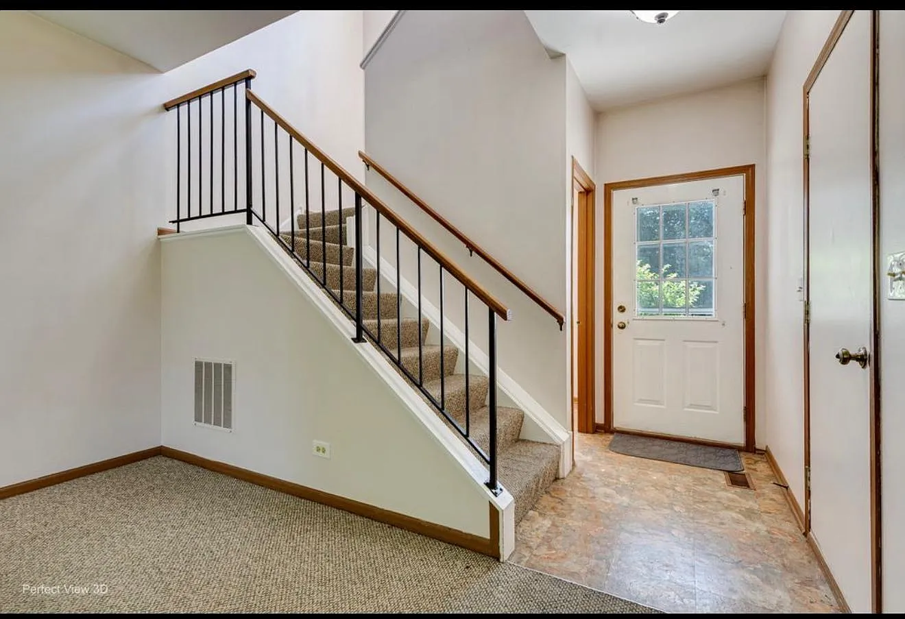 2 bed, 2.5 bath, 1288 sqft, $2,350 — Photo 2
