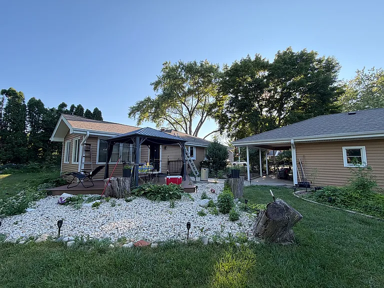 37235 N Hillside Dr — Photo 20