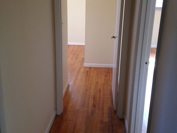 3rd image of 1448 W 101st St APT 302
