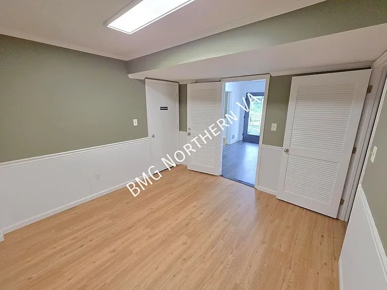 6413 Berkshire Dr — Photo 21