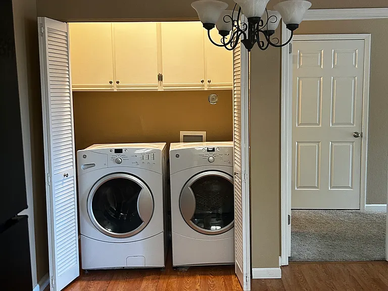 Washer/Dryer in unit!
