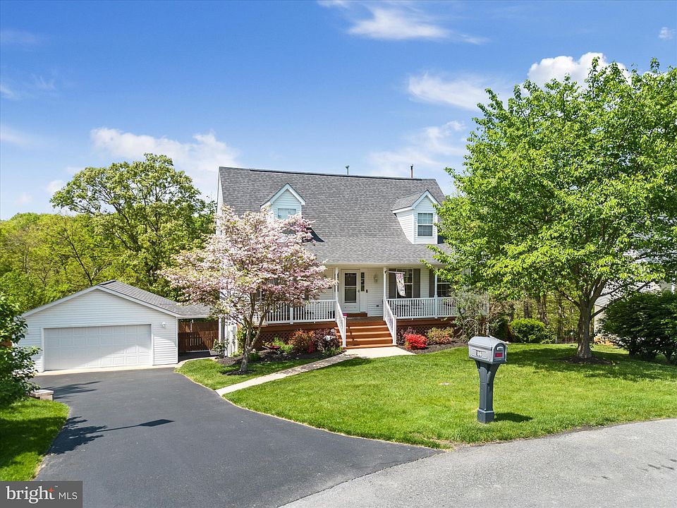 1st image of 106 Blanche Cir