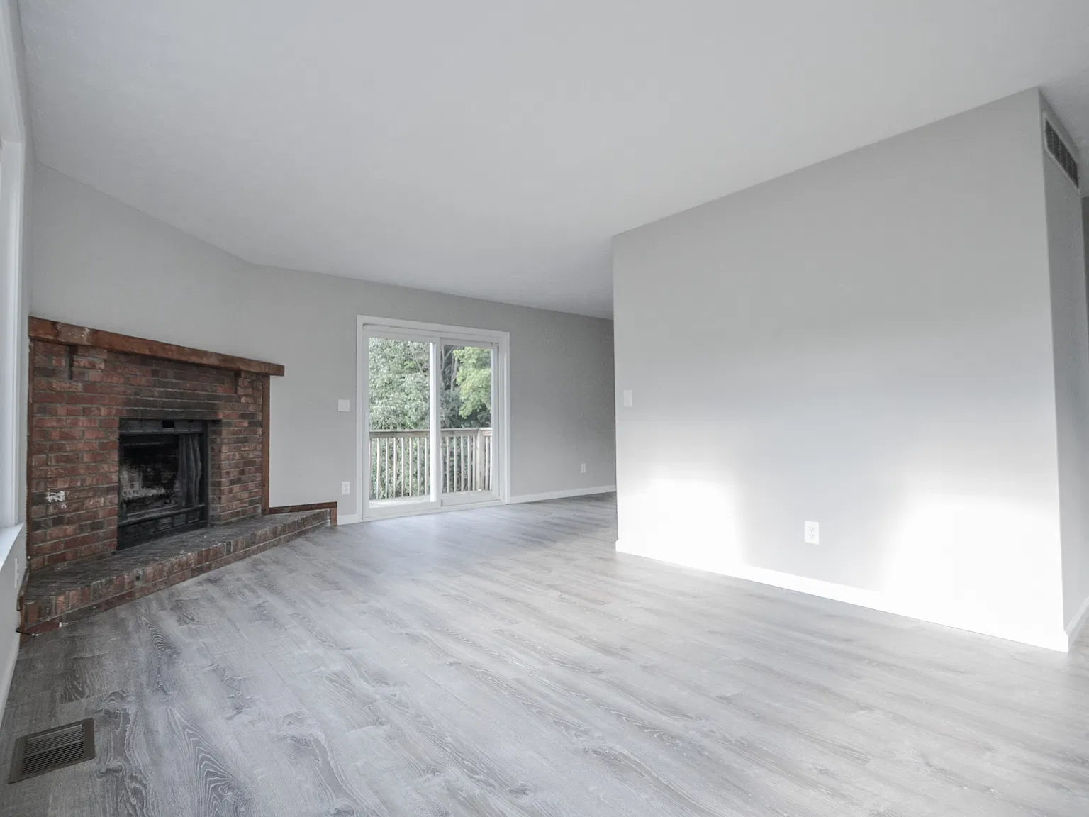 2 bed, 1.5 bath, $1,550 — Photo 4