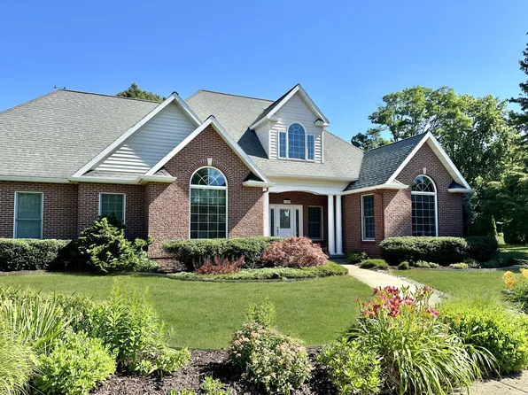 3787 Strawberry Row, Bridgman, MI 49106