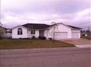 1256 Bellflower Ln NE, Owatonna, MN 55060