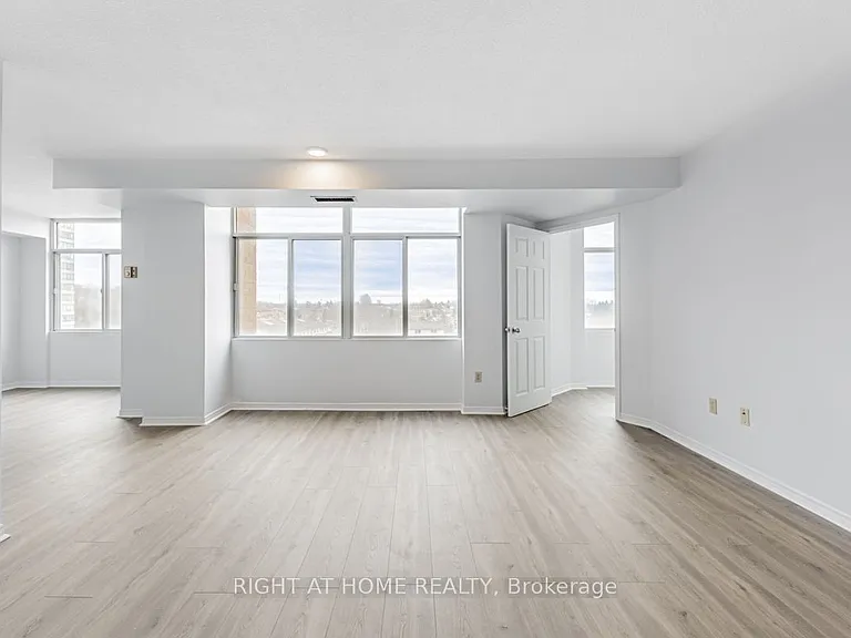 88 Alton Towers Cir #406 — Photo 13