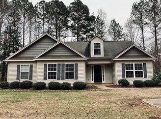 106 Cedar Ridge Dr, Lagrange, GA 30241